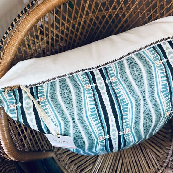 NWT Bunglo Shay Spaniola Boho Chic Down Filled Decorative Accent Pillow - Picture 4 of 8